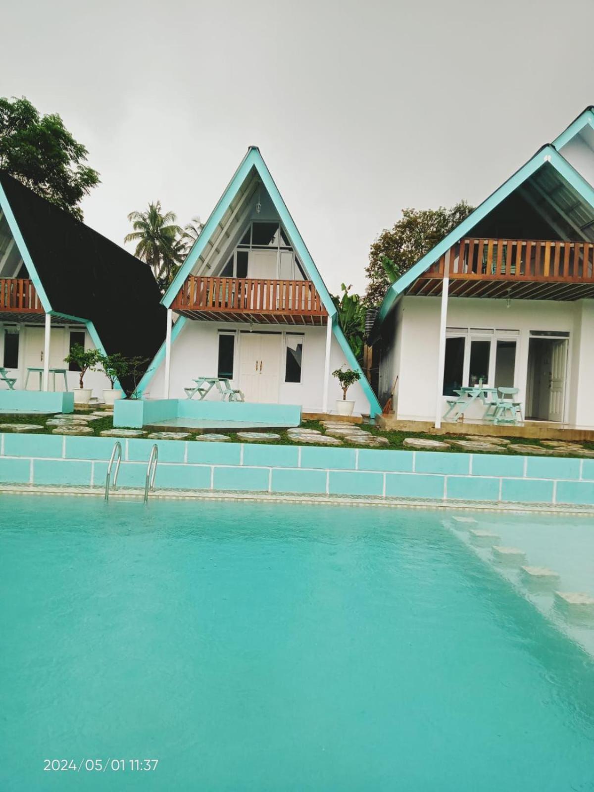Ellada Megamendung Villa